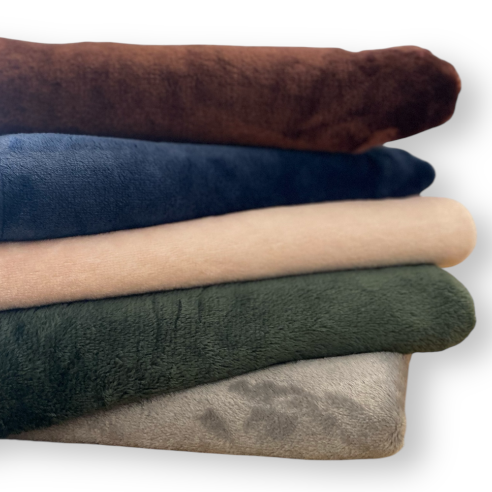 Talking Dog Club Fleece Blanket For Dogs (Silver Grey) - Image 2