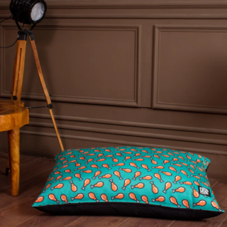Talking Dog Club Love them Chicken Legs Pillow Bed for Dogs and Cats (Green)